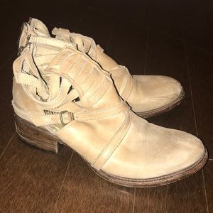 FREEBIRD BY STEVEN stair bootie